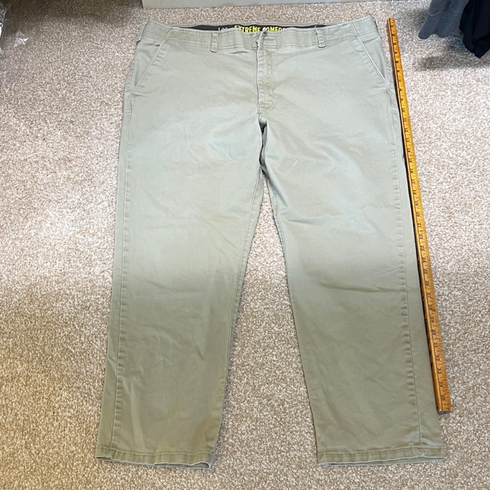 Lee Men's Khaki Chinos